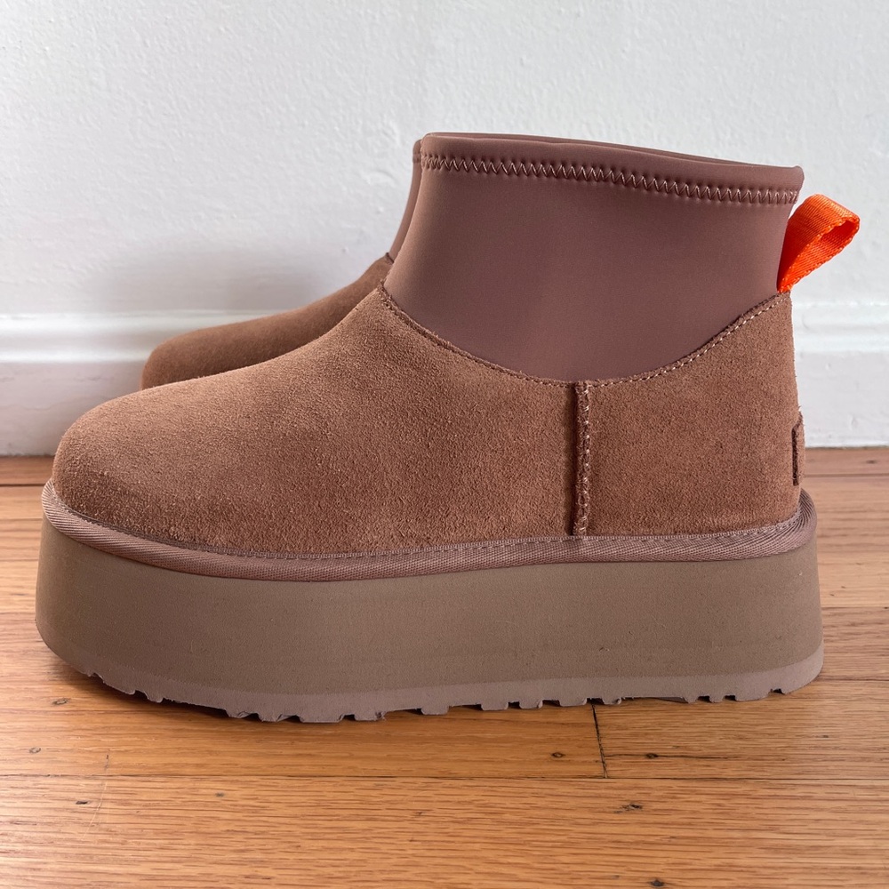 UGG CLASSIC MINI DIPPER PLATFORM CHESTNUT SUEDE WOMEN'S BOOTS Size 8 new, no box